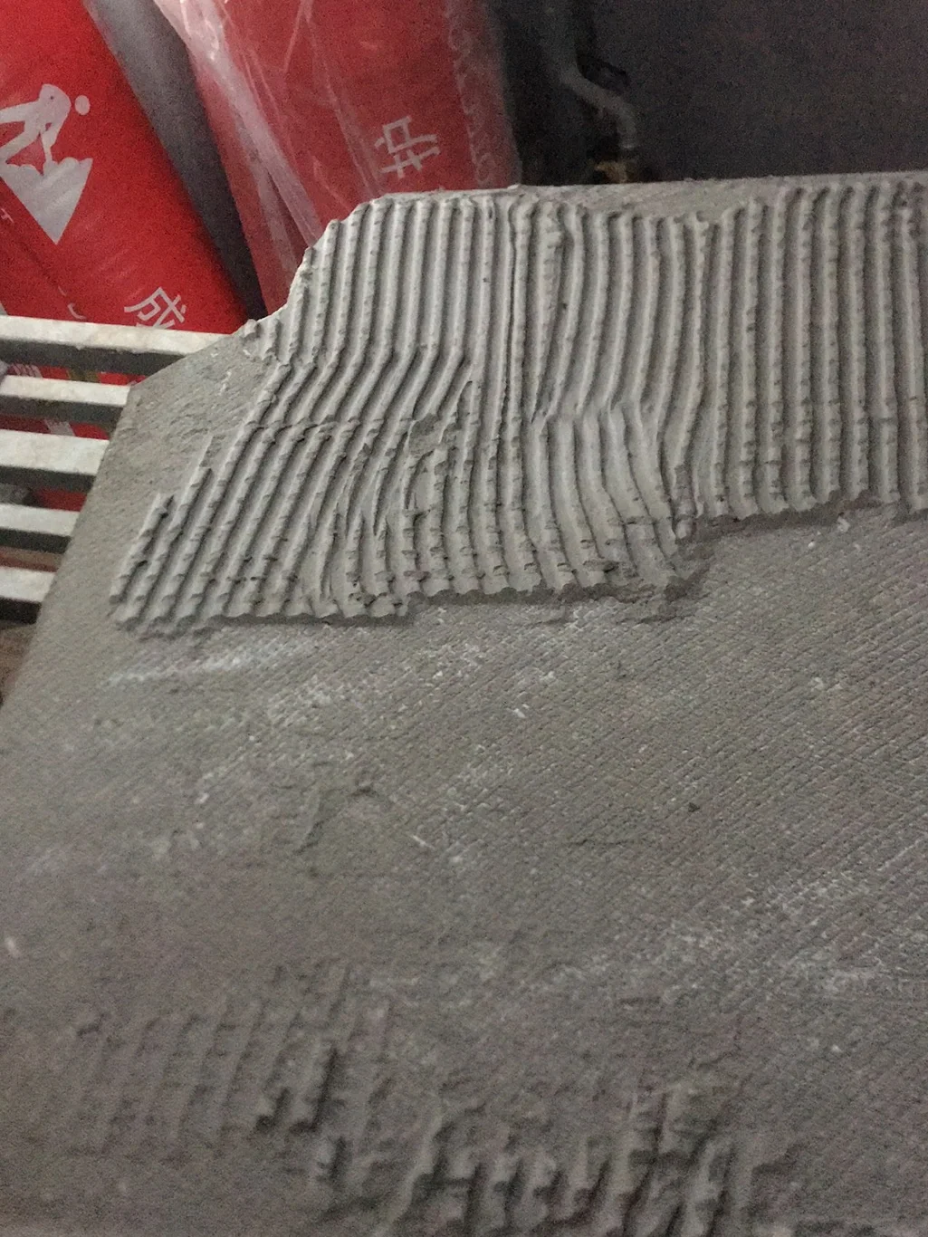 瓷砖空鼓会越来越大吗(瓷砖空鼓好怕它会掉下来) 瓷砖空鼓会越来越大吗(瓷砖空鼓好怕它会掉下来)